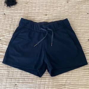 Lululemon on the fly shorts